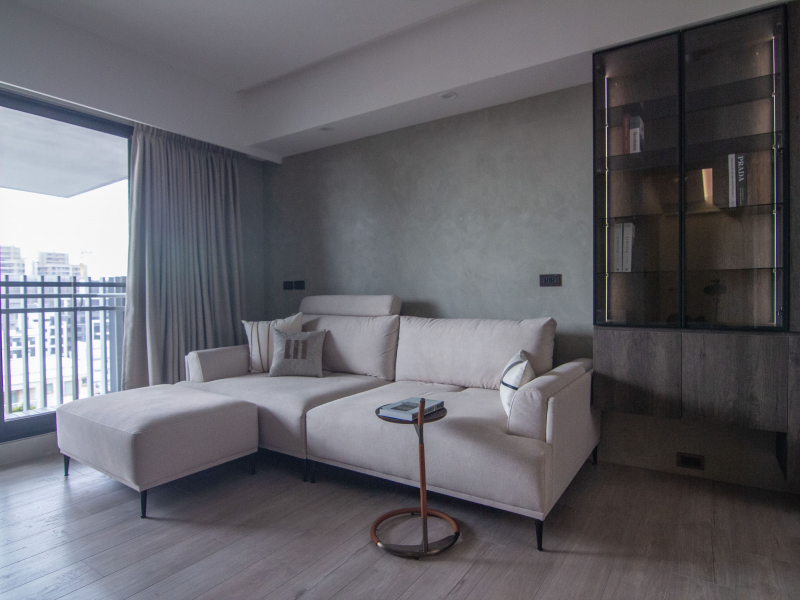 『侘寂散策』/台中龍井區/35坪住宅/日式侘寂風/清水模漆、鋼刷木皮、鐵件