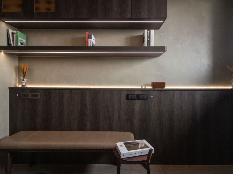 『侘寂散策』/台中龍井區/35坪住宅/日式侘寂風/清水模漆、鋼刷木皮、鐵件